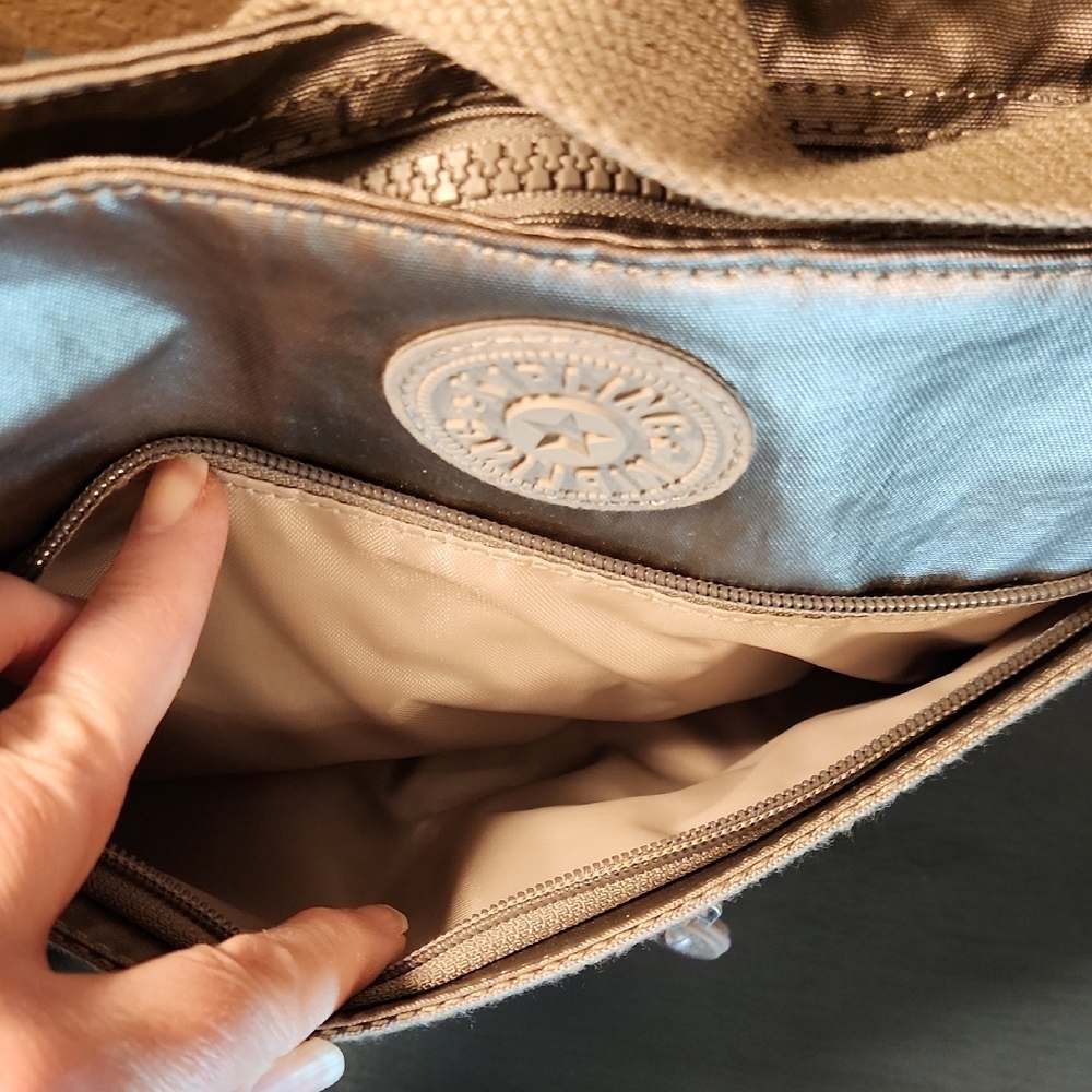 Kipling Shimmering Gold Crossbody/Shoulder Bag CLEAN CLEAN CLEAN - Picture 3 of 11